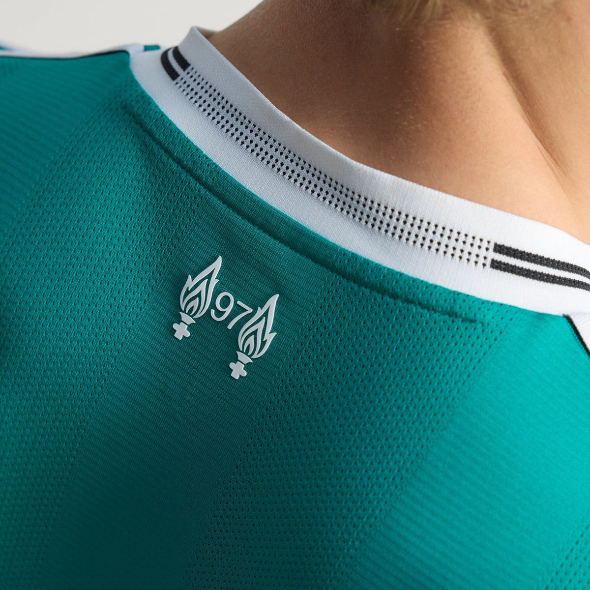 adidas Liverpool FC Authentic Virgil van Dijk Third Jersey w/ EPL + No Room For Racism Patches 25/26 (Sea Green)